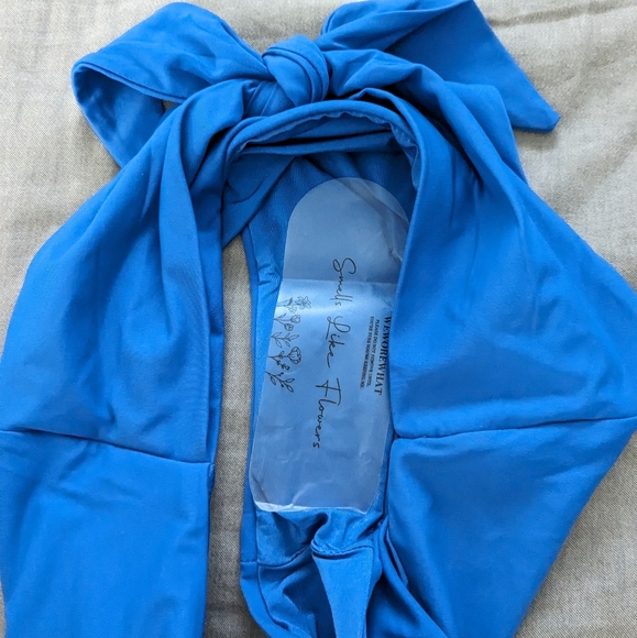 WeWoreWhat Claudia Riviera Bikini Set Matisse Blue - Picture 7 of 8